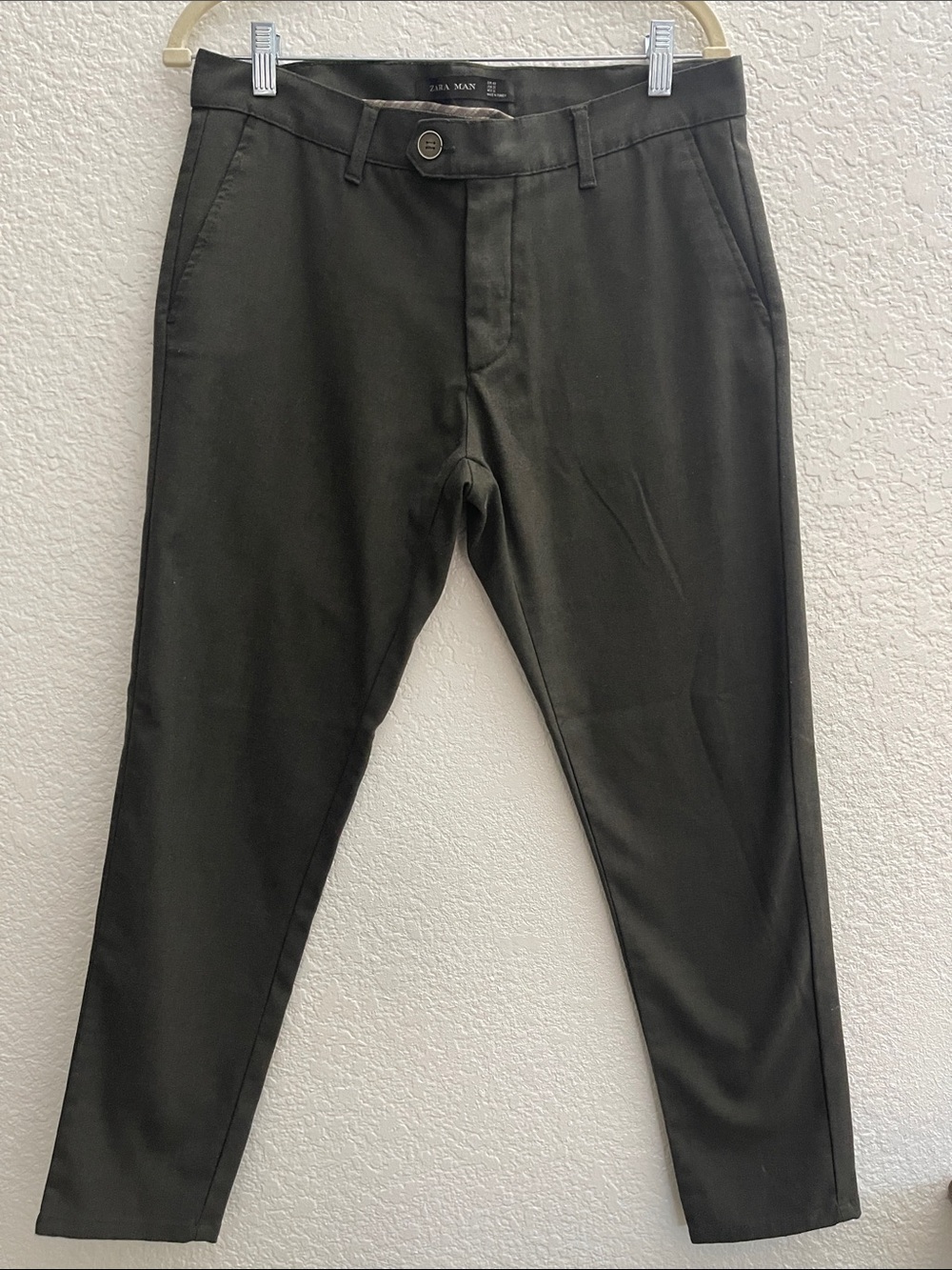 Zara Men's Dark Olive Slim Chinos
